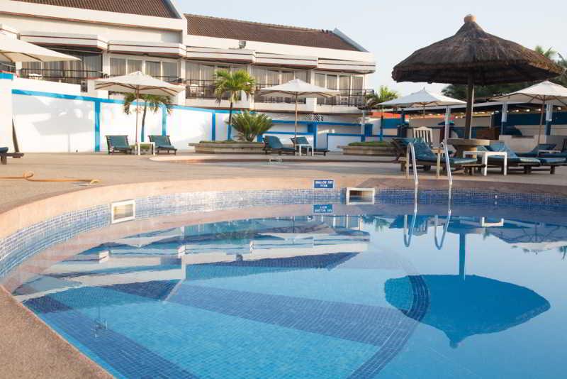 Elmina Beach Resort Екстер'єр фото